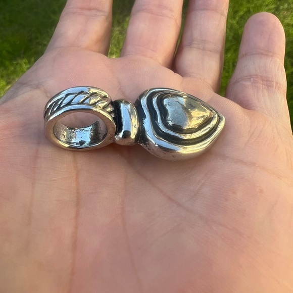 Costume Silver-tone & Gold-tone Heart With Black Outline Pendant 👠 - Picture 10 of 13